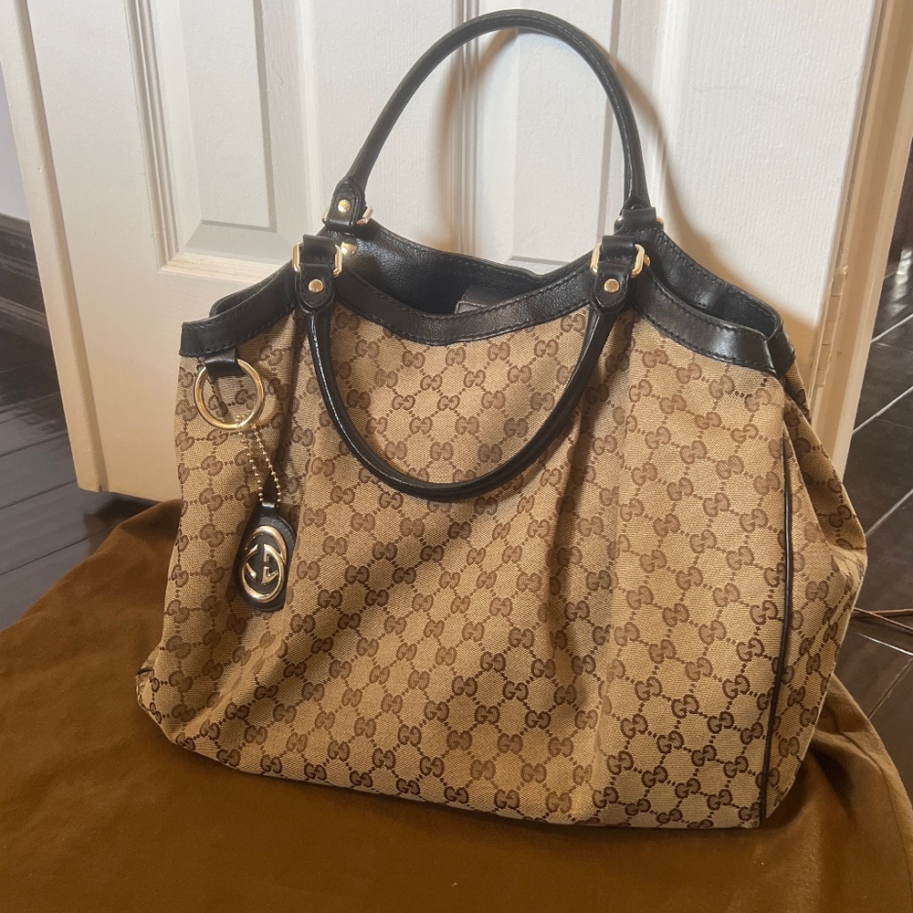 Gucci hobo bag
